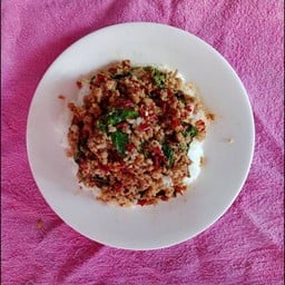 ยำไก่แซ่บ/ไข่เจียว