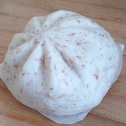 ซาลาเปาหมูแดง