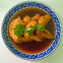 ปีกไก่ตุ๋น