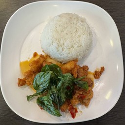 Crispy Chicken With Sweet Basil