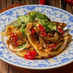 ยำหูหมูเสฉวน