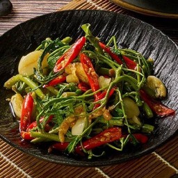 กระเฉดไฟแดง