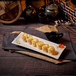 ก๋วยเตี๋ยวหลอดไส้กุ้งทอด