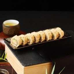 Salmon kastu roll โรลงาไส้แซลมอนทอด