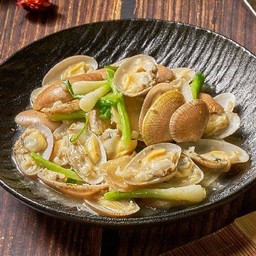 หอยลายผัดขิงต้นหอม