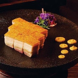 หมูกรอบ