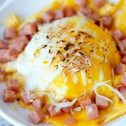 ข้าวไข่ข้นแฮมบิท