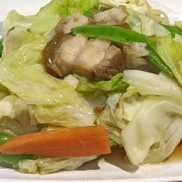 ผัดผักรวมน้ำมันหอย(หมูกรอบ)