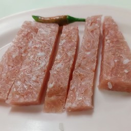 ส้มหมูตัดเส้น