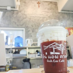 ชาไทยลิซ่าเย็น