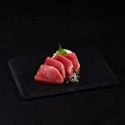Bluefin Akami Sashimi บลูฟินทูน่า