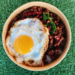 ข้าวกะเพราเนื้อสับ+ไข่ดาว