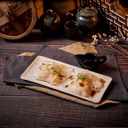 ก๋วยเตี๋ยวหลอดไส้กุ้งนึ่ง