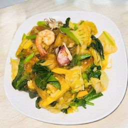 ผัดโป๊ยเซียนกุ้ง-ปลาหมึก