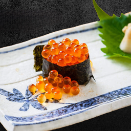 Ikura Nigiri ซูชิไข่ปลาแซลมอน