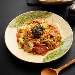 Yaki Soba ผัดยากิโซบะเนื้อ
