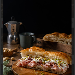 La Carne Focaccia Sandwich ราชเทวี
