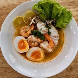 เกาเหลาต้มยำทะเลโคตรมหาสมุทร