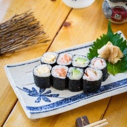 Tamago Maki ข้าวห่อไส้ไข่หวาน