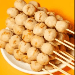 ลูกชิ้นนายปิง ตลาดอินดี้ปิ่นเกล้า