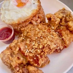 มหาศาล-ข้าวไก่ทอดกรอบ