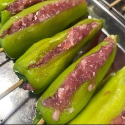 พริกหยวกยัดไส้หมูสับ (หม่าล่า)