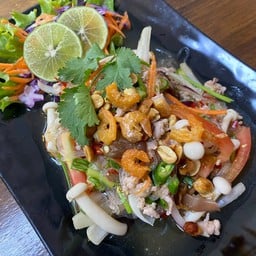 ยำวุ้นเส้นโบราณ