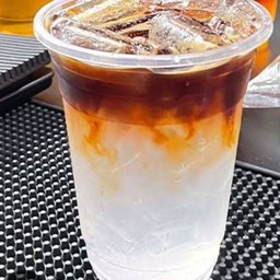 กาแฟอเมริกาโน่น้ำมะพร้าว