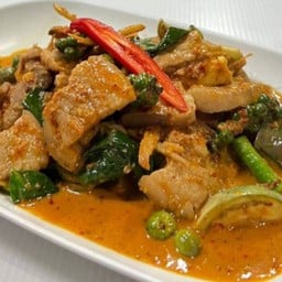 หมูป่าผัดเผ็ด