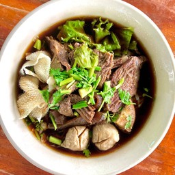 ก๋วยเตี๋ยวเครื่องในวัว