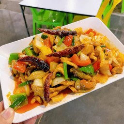 ไก่ผัดเม็ดมะม่วง