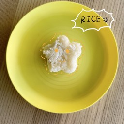 Rice with star shape ข้าวสวยดาวจิ๋ว