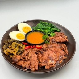 ขาหมูสับ.ราคาไม่รวมไข่ต้ม(Braised Pork Hork)