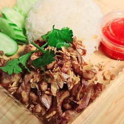 ข้าวหมูทอดกระเทียม