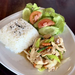 ข้าวผัดพริกอ่อน หมู , ไก่