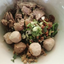 ก๊วยเตี๋ยวแห้ง