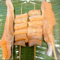 ท้องปลาแซลมอน (หม่าล่า)