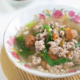 หมูสับเกี่ยมบ๊วย