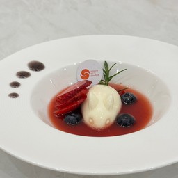 RABBIT IN THE GARDEN (PANNA COTTA)