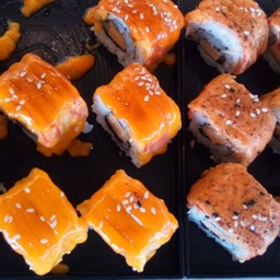 ซูชิโรลปูอัด