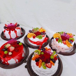 สุ่ม เค้กนมสดผลไม้ 1 ปอนด์