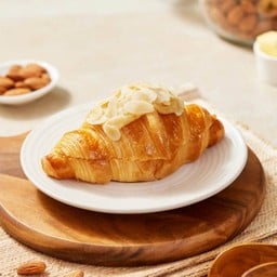 อัลมอนด์ครีมครัวซองค์