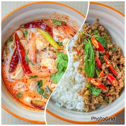 กะเพราหมูสับราดข้าว+ต้มยำรวมมิตรน้ำข้น