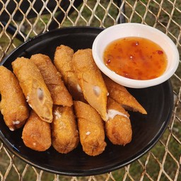 ไส้กรอกชีสสสสสสทอด ~ อร่อยนะทำเป็นเล่น