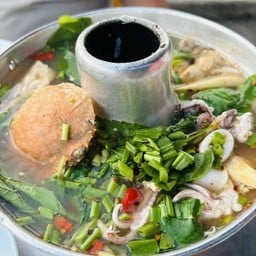 ต้มยำรวมมิตรทะเลน้ำใส