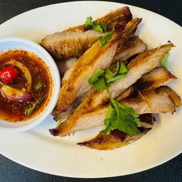 คอหมูย่าง