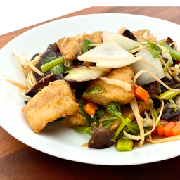 เนื้อปลาเก๋าผัดพริกขิงขื่นฉ่าย