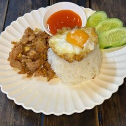 ทอดกระเทียม