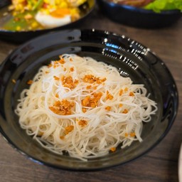 เส้นหมี่ลวก