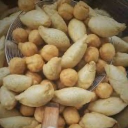 ลูกชิ้นปลากลมทอด